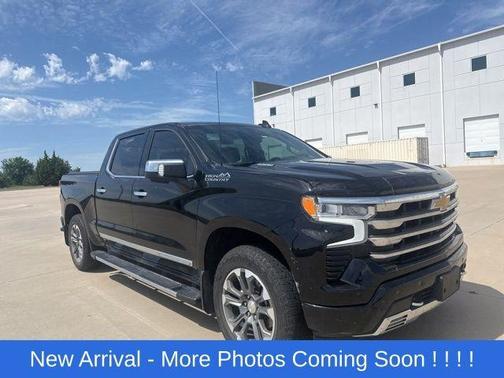 Black 2023 Chevrolet Silverado 1500 High Country