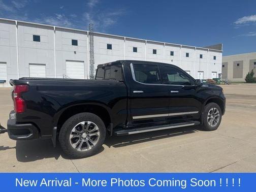 Black 2023 Chevrolet Silverado 1500 High Country