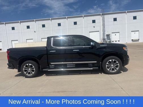 Black 2023 Chevrolet Silverado 1500 High Country