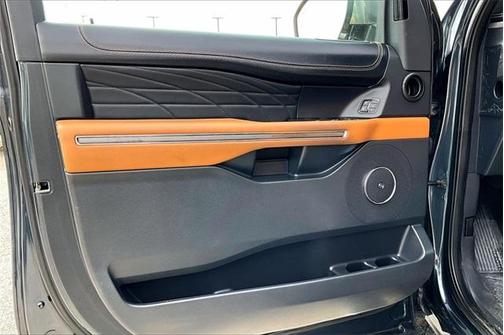 2022 Ford Expedition Max Platinum