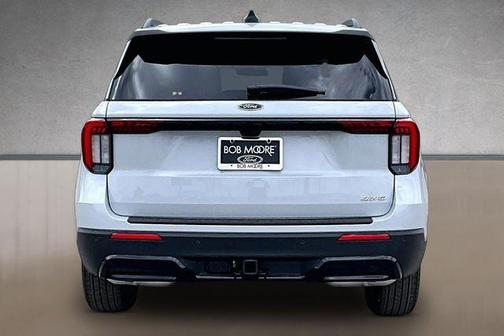 Star White 2026 Ford Explorer ST-Line