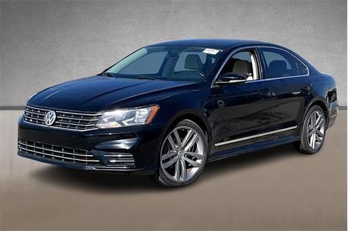 2017 Volkswagen Passat 1.8T R-Line