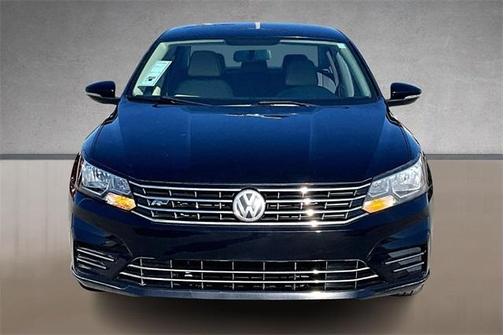 2017 Volkswagen Passat 1.8T R-Line