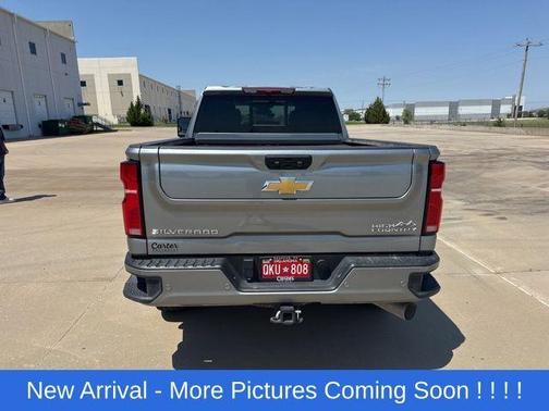 Sterling Gray Metallic 2024 Chevrolet Silverado 2500 High Country