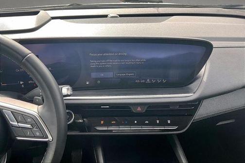 Summit White 2024 Buick Envision Preferred
