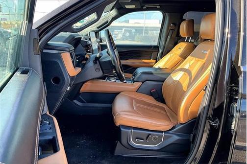 2022 Ford Expedition Max Platinum