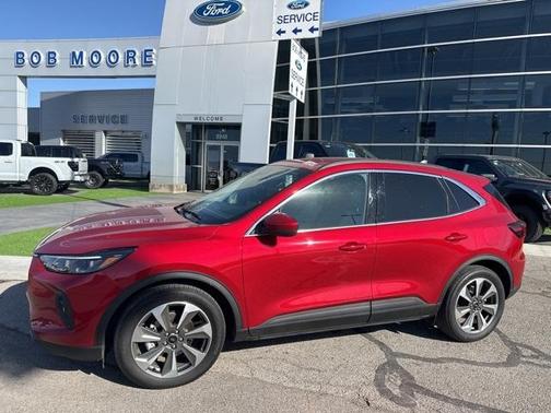 2025 Ford Escape Platinum