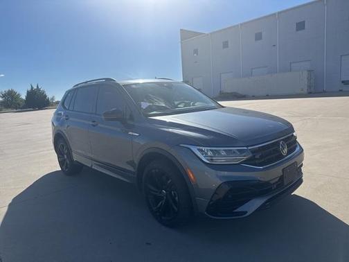2024 Volkswagen Tiguan 2.0T SE R-Line Black