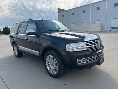2013 Lincoln Navigator Base