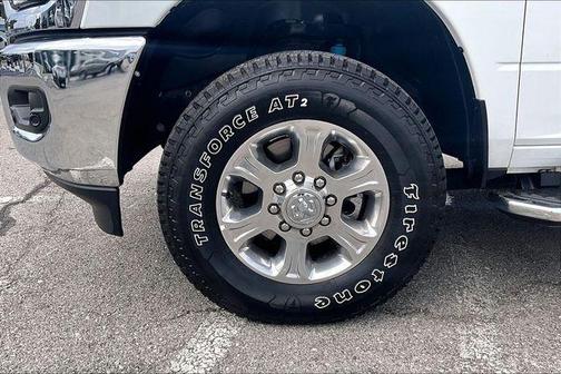 Bright White Clearcoat 2024 RAM 2500 Big Horn