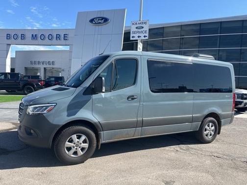 2023 Mercedes-Benz Sprinter 2500 144 WB Standard Roof Passenger