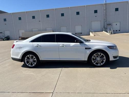 2014 Ford Taurus SHO