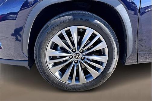 2020 Toyota Highlander Platinum