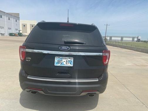 Shadow Black 2018 Ford Explorer XLT