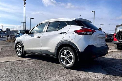 2018 Nissan Kicks S