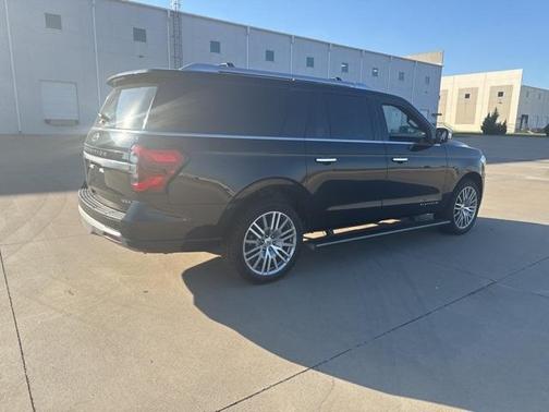 2022 Ford Expedition Max Platinum