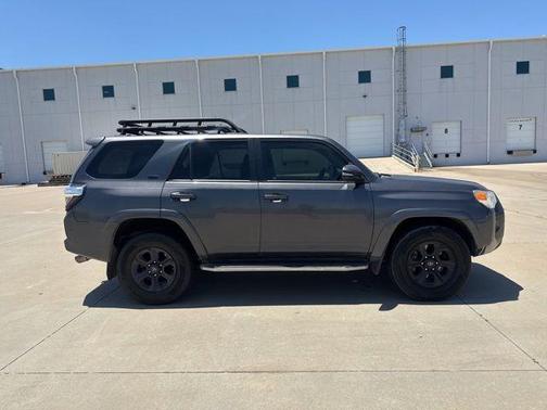 Magnetic Gray Metallic 2018 Toyota 4Runner SR5 Premium