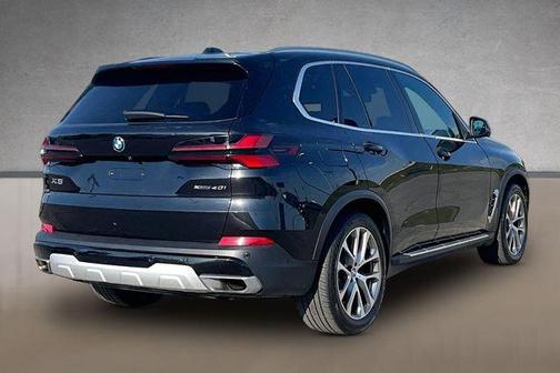 Black Sapphire Metallic 2024 BMW X5 xDrive40i