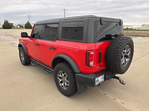 2023 Ford Bronco Base