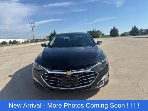 Mosaic Black Metallic 2020 Chevrolet Malibu LT