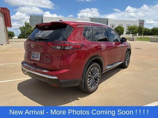 Scarlet Ember 2024 Nissan Rogue Platinum