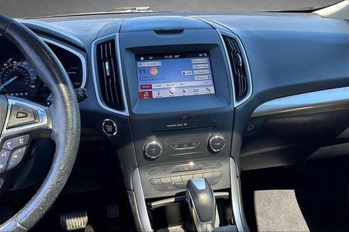 White Platinum Tri-Coat Metallic 2017 Ford Edge SEL