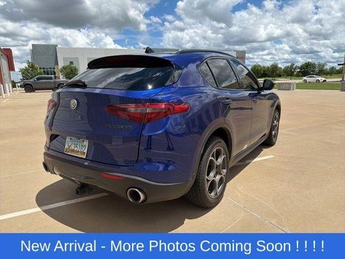 Anodized Blue Metallic 2021 Alfa Romeo Stelvio Base