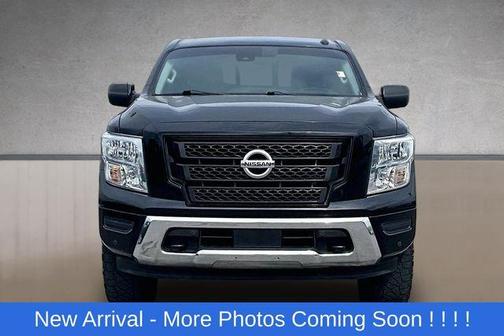 Black 2021 Nissan Titan SV