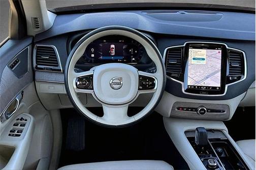 2024 Volvo XC90 B5 Plus Bright Theme