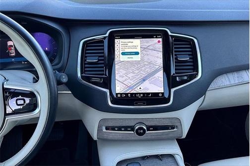 2024 Volvo XC90 B5 Plus Bright Theme