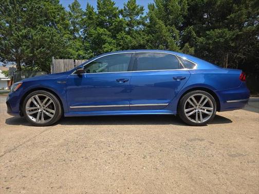 2017 Volkswagen Passat 1.8T R-Line w/Comfort