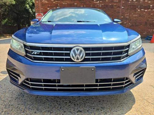 2017 Volkswagen Passat 1.8T R-Line w/Comfort