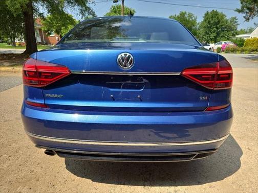 2017 Volkswagen Passat 1.8T R-Line w/Comfort