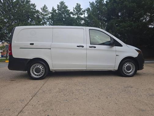 2019 Mercedes-Benz Metris Base
