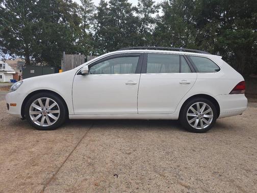 2012 Volkswagen Jetta SportWagen TDI