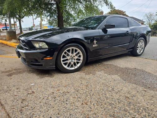 2013 Ford Mustang V6 Premium