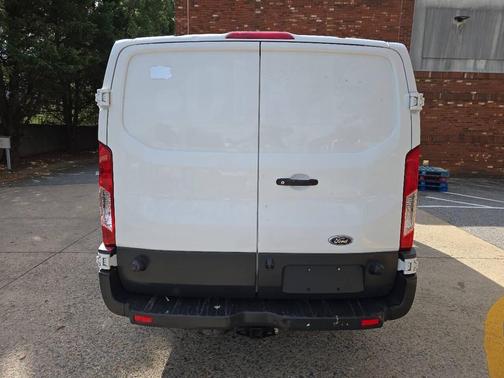 2018 Ford Transit-250 Base