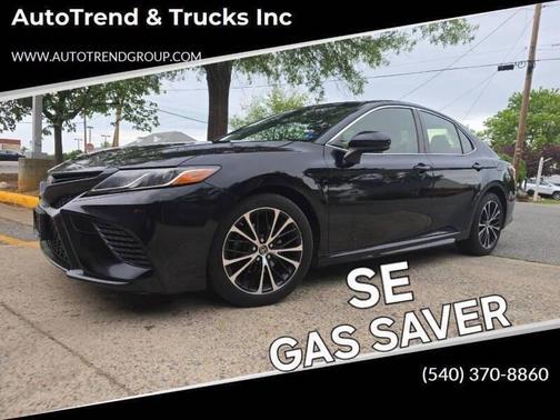 Midnight Black Metallic 2018 Toyota Camry SE