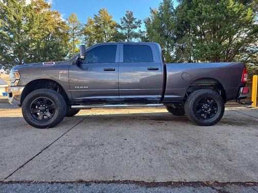 2019 RAM 2500 Tradesman Crew Cab 4x4 6'4' Box
