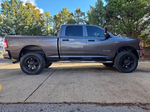 2019 RAM 2500 Tradesman Crew Cab 4x4 6'4' Box