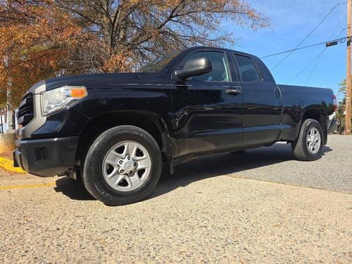 2017 Toyota Tundra SR5