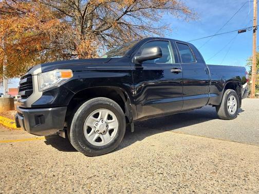 2017 Toyota Tundra SR5