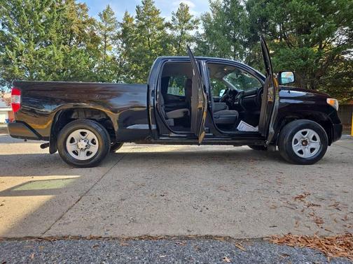 2017 Toyota Tundra SR5