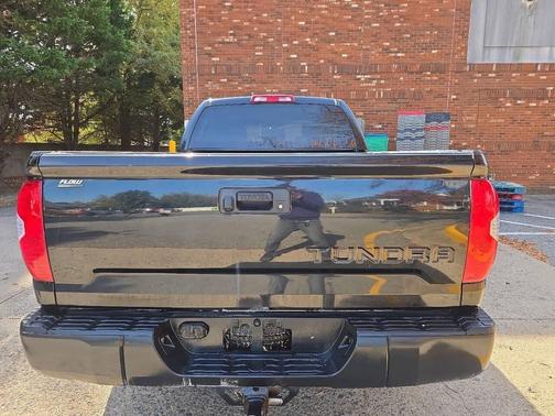 2017 Toyota Tundra SR5