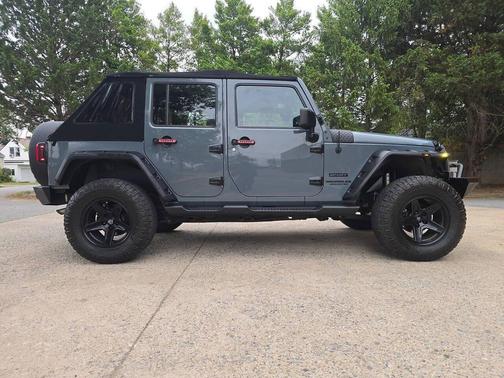 Anvil Clearcoat 2015 Jeep Wrangler Unlimited Sport