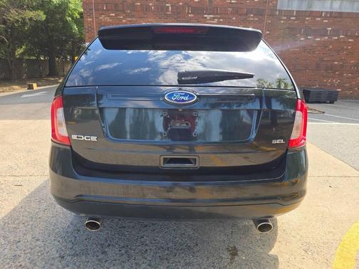 Tuxedo Black Metallic 2011 Ford Edge SEL
