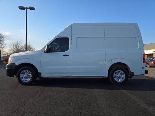 2020 Nissan NV Cargo NV2500 HD SV V8