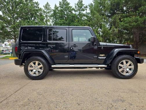2013 Jeep Wrangler Unlimited Sahara