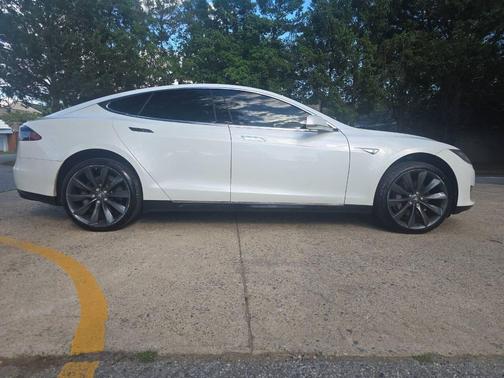 Black 2014 Tesla Model S 85