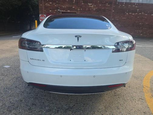Black 2014 Tesla Model S 85